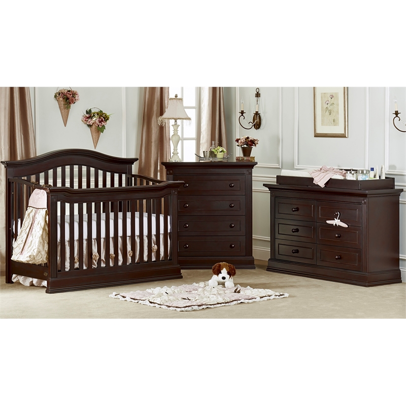 Pemberly Row 6-Drawer Traditional Wood Dresser in Espresso Finish