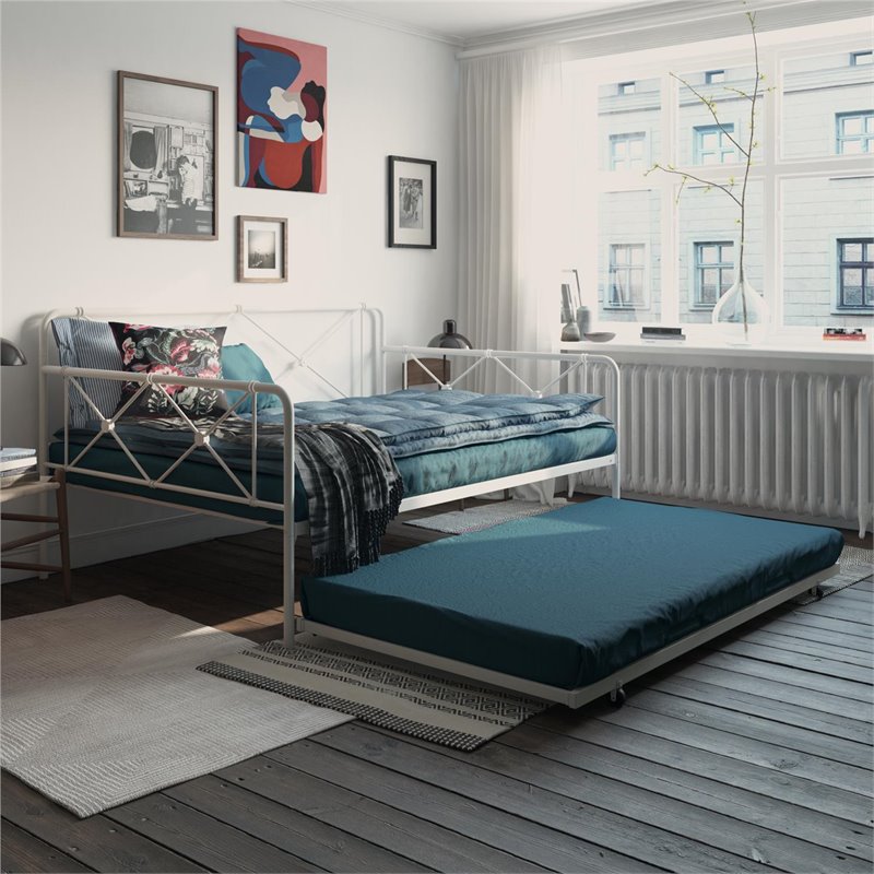 Pemberly Row Metal Farmhouse Daybed with Trundle Full in White