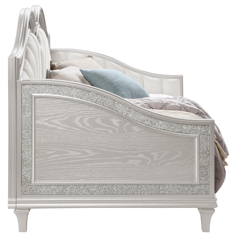 Pemberly Row Upholstered Twin Daybed in Silver Oak and Ivory