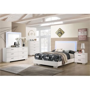 Pemberly Row 5-Piece Faux Leather Full Size Bedroom Set in Glossy White