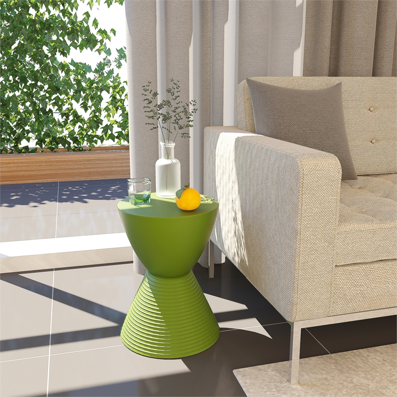 Pemberly Row Mid-Century Plastic Ribbed Round End Table in Green