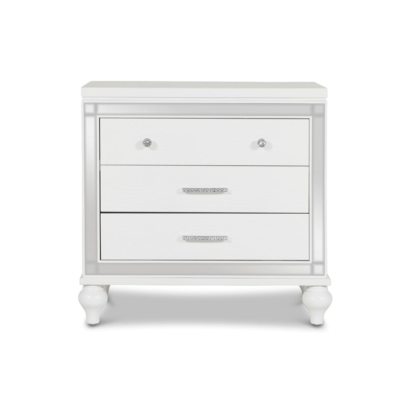 Pemberly Row Contemporary Solid Wood 3-Drawer Nightstand in White