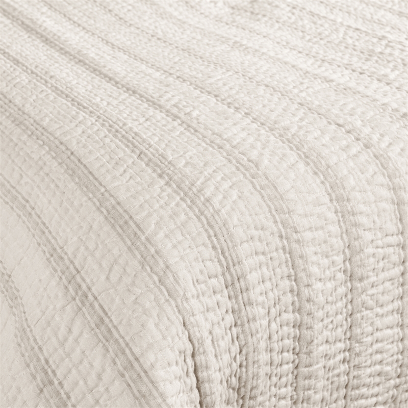 Pemberly Row Contemporary Cotton Linen Eggshell Beige King Quilt
