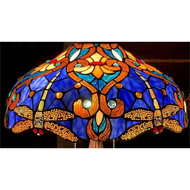 Pemberly Row Tiffany-style 2 Light Dragonfly Table Lamp 17