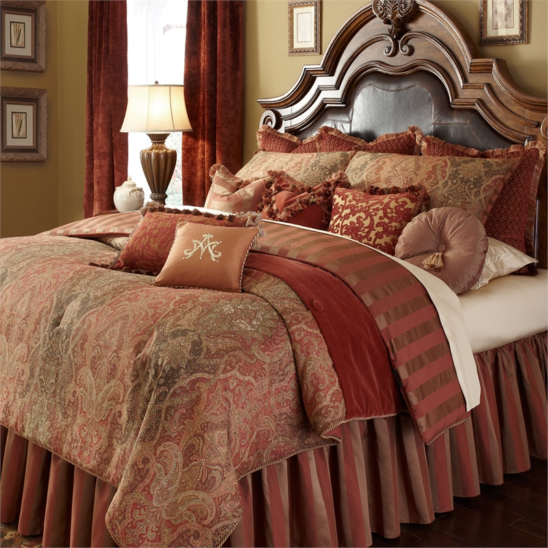 Pemberly Row Traditional 13-piece Fabric King Comforter Set in Spice Red