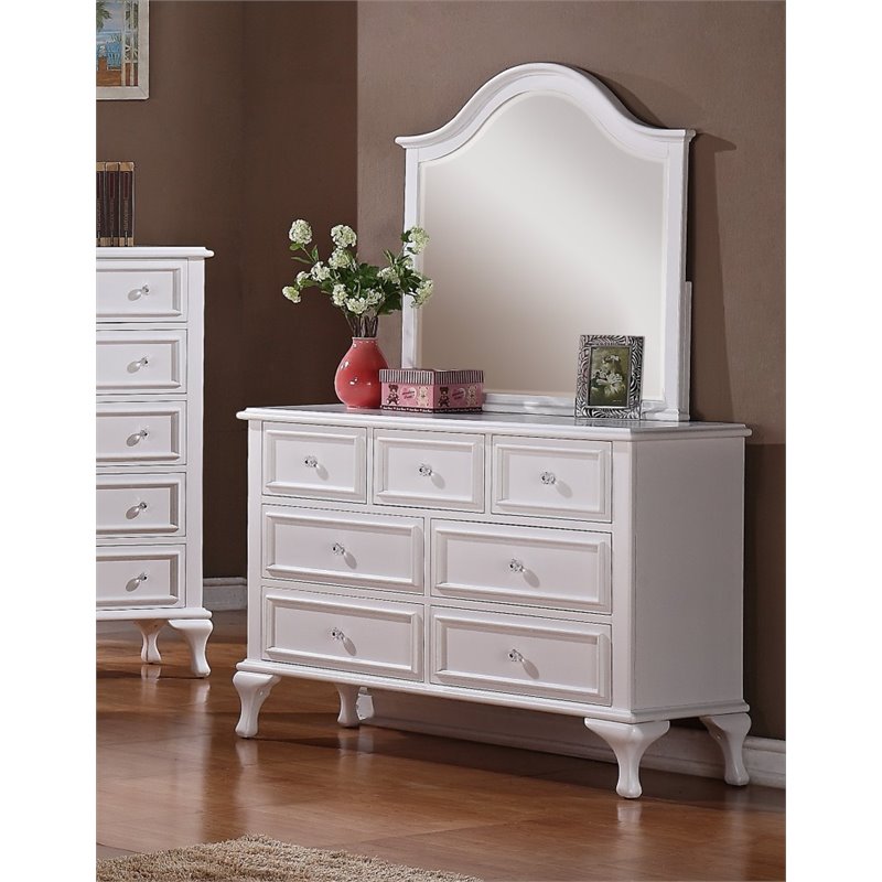 Pemberly Row Traditional Engineered Wood Dresser with Mirror in White