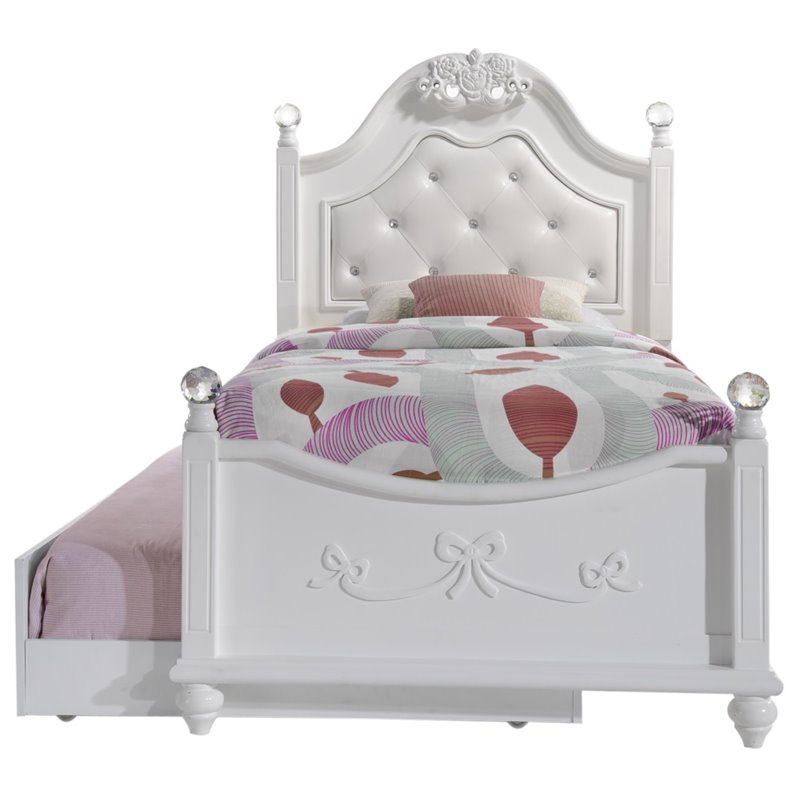 Pemberly Row Contemporary 4 Piece Twin Platform Bedroom Set in White