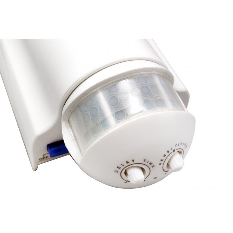 Pemberly Row 180 Degree CREE LED Smart Solar Outdoor Flood Light in White