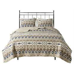 Quilt & Coverlet