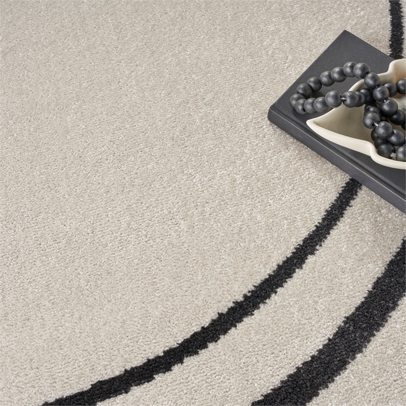 Pemberly Row 8' Round Ivory/Black Contemporary Indoor/Outdoor Rug