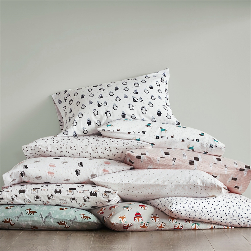 Pemberly Row Modern Cotton Flannel Printed Sheet Set in Gray/White