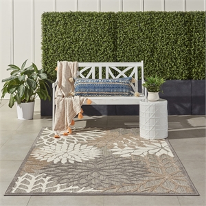 Pemberly Row Contemporary 5'3&quot x 7'5&quot Natural Outdoor Indoor/Outdoor Rug