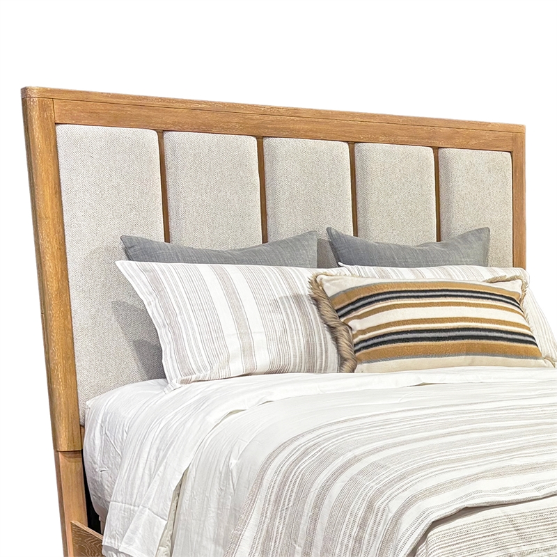 Pemberly Row Queen Panel Bed 2 Nightstands and Dresser with Mirror
