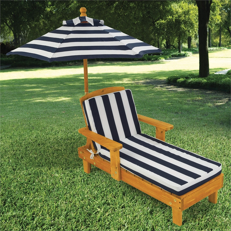 Pemberly Row Contemporary Outdoor Chaise Lounge with Umbrella in Navy