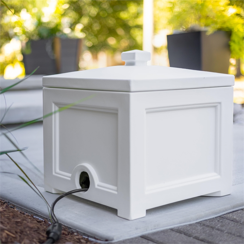 Pemberly Row Traditional Plastic Garden Hose Bin in White Finish