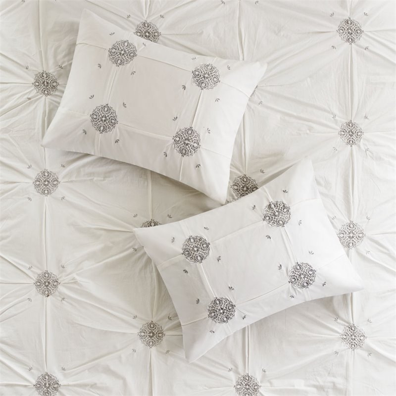 Pemberly Row 6-Piece Farmhouse Embroidered Cotton Comforter Set in Ivory