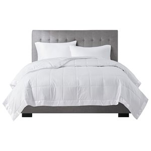 Pemberly Row Contemporary Microfiber 3M Solid Blanket in White