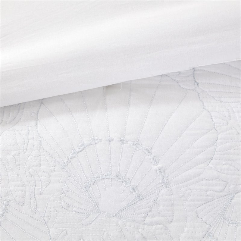 Pemberly Row Contemporary Cotton Quilted Comforter Set in White