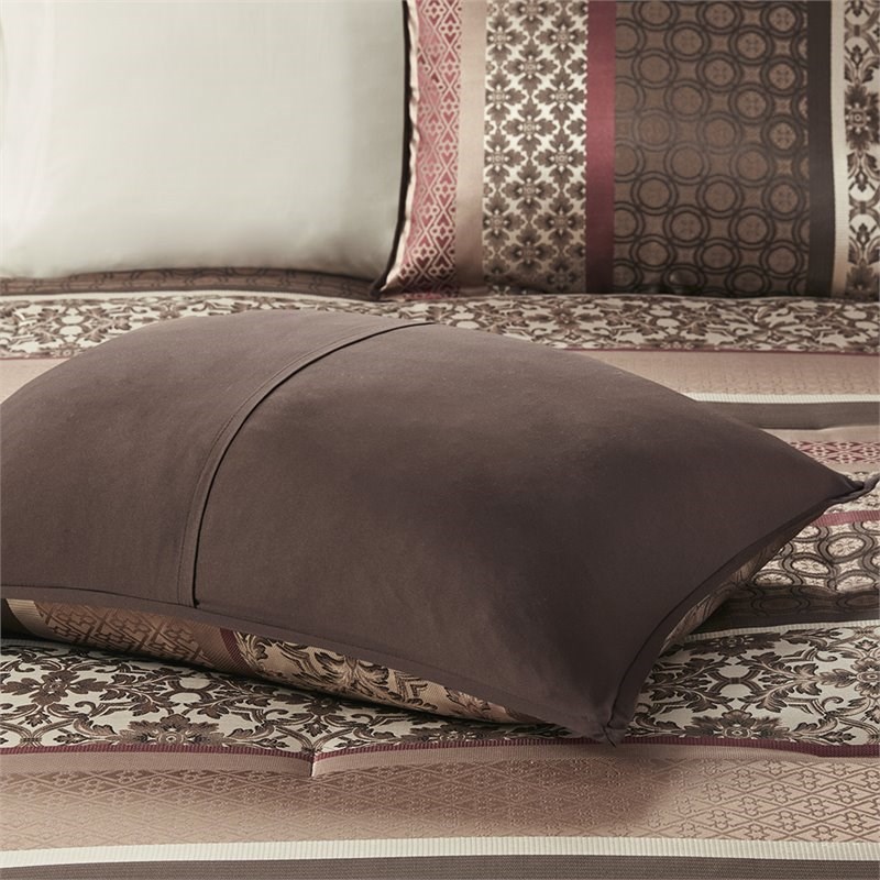 Pemberly Row 7-Piece Polyester Jacquard Comforter Set in Red