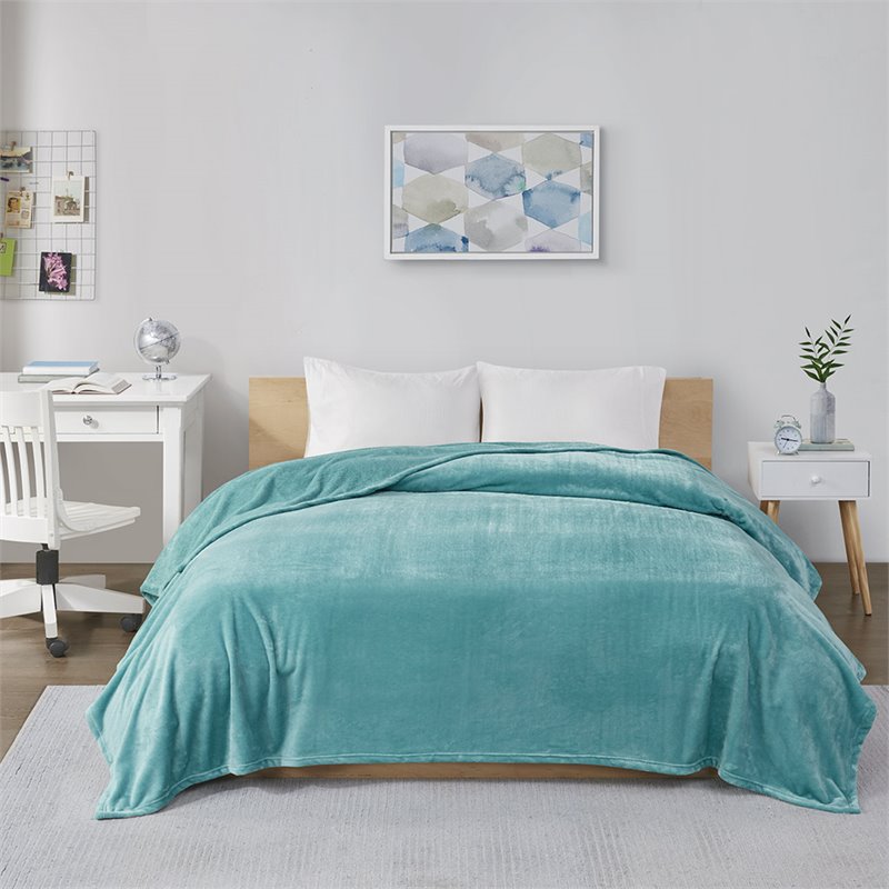 Pemberly Row Polyester Solid Microlight Plush Oversized Blanket in Aqua