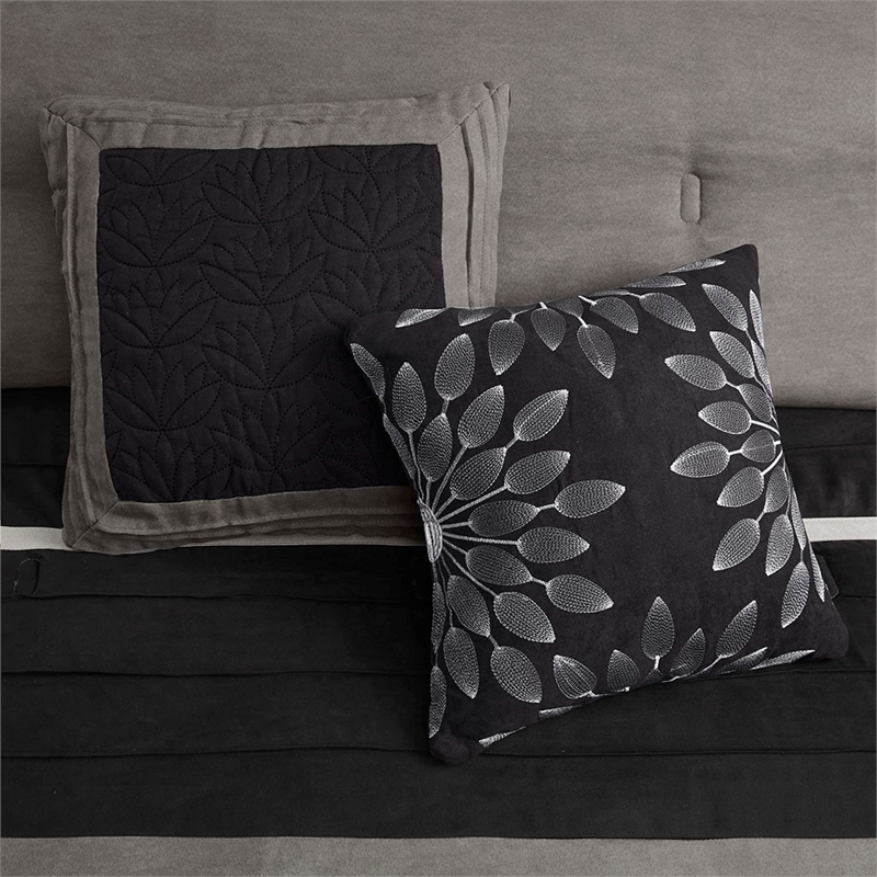Pemberly Row Modern / Contemporary 7 Piece Comforter Set in Black