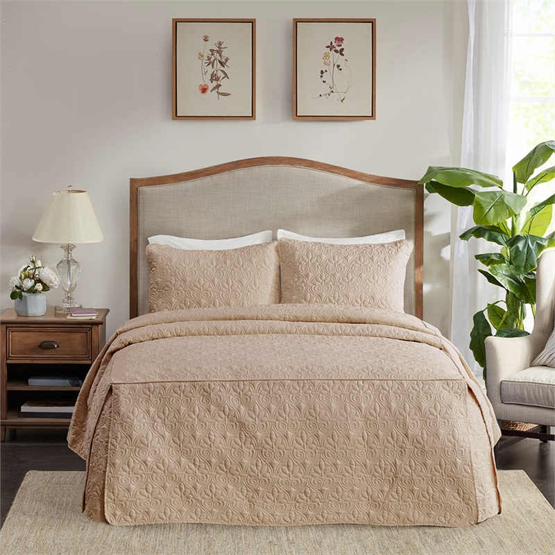 Pemberly Row Contemporary 3-Piece Fabric Fitted Bedspread Set in Khaki