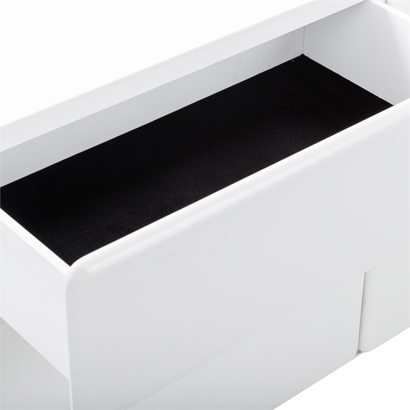 Pemberly Row Modern / Contemporary White Finish 6-Drawer Dresser