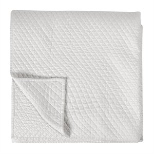 Pemberly Row 98x94&quot Matte Poly Sateen Fabric Queen Quilt in White