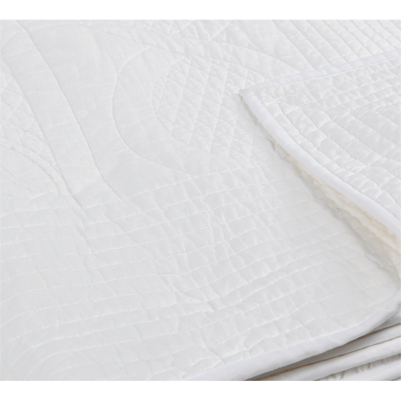 Pemberly Row Modern Transitional White Finish King Cotton Quilt