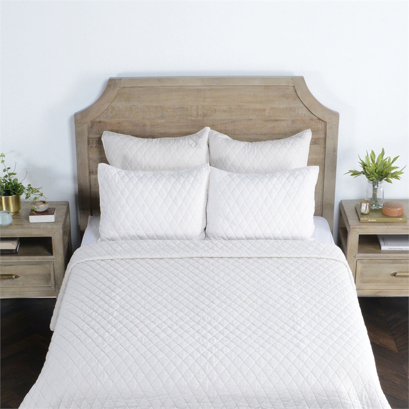 Pemberly Row Contemporary Lana Cotton Standard Sham in Ivory
