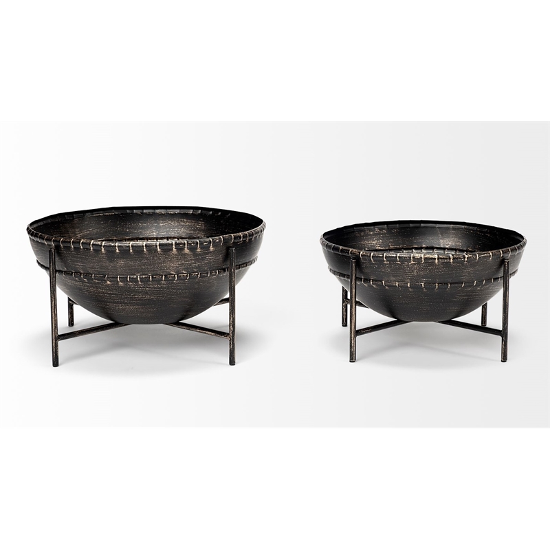 Pemberly Row Farmhouse Decorative Set of Two Bronze Metal Bowls