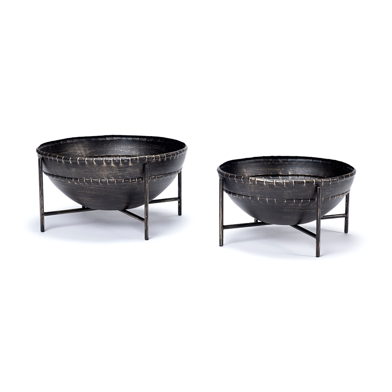 Pemberly Row Farmhouse Decorative Set of Two Bronze Metal Bowls