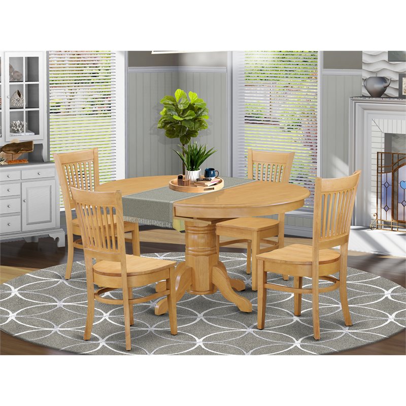 Pemberly Row 5-piece Dining Room Set with Table and 4 Chairs in Oak
