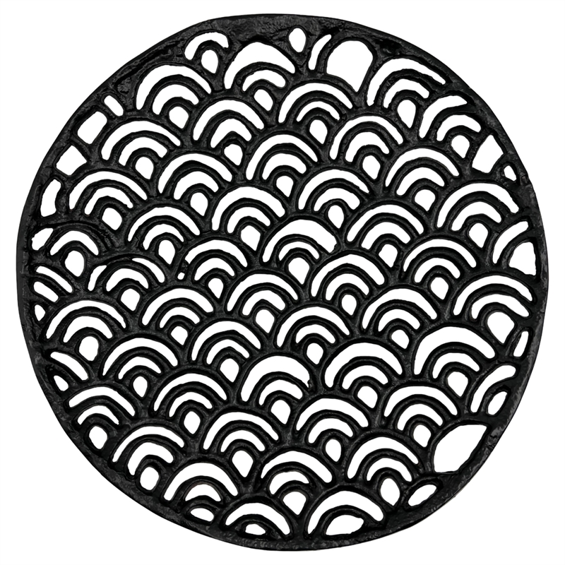 Pemberly Row 14-inch Decorative Handmade Aluminum Round Platter Bowl in Black