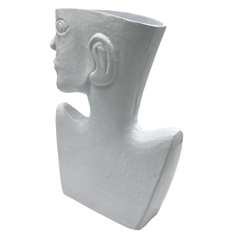 Pemberly Row 14.5-inch Tall Decorative Handmade Aluminum Face Flower Vase