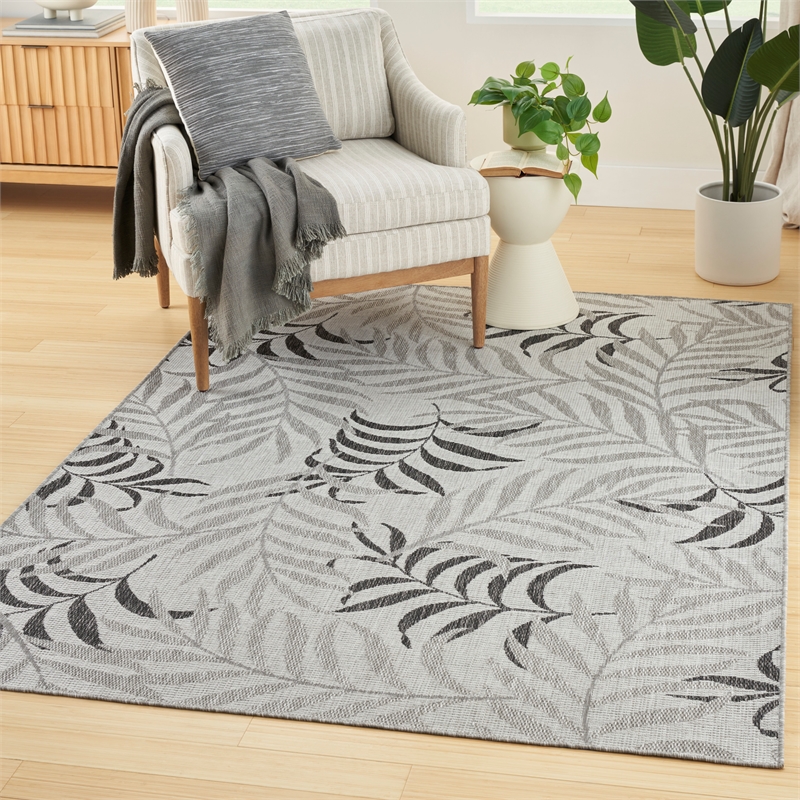 Pemberly Row Contemporary Home Garden Oasis 5'x7' Fabric Grey Area Rug