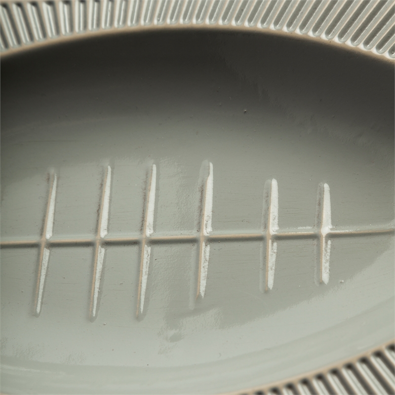 Pemberly Row Contemporary Set of 3 Metal Decorative Fish Trays in Gray