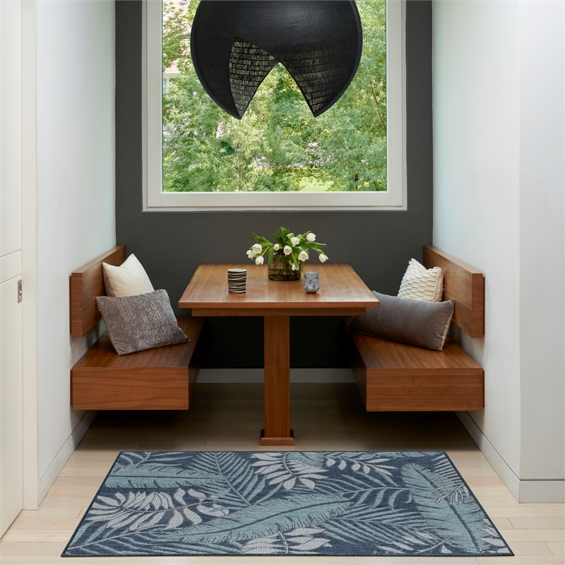 Pemberly Row Contemporary Garden Oasis 2'x3' Navy Fabric Area Rug
