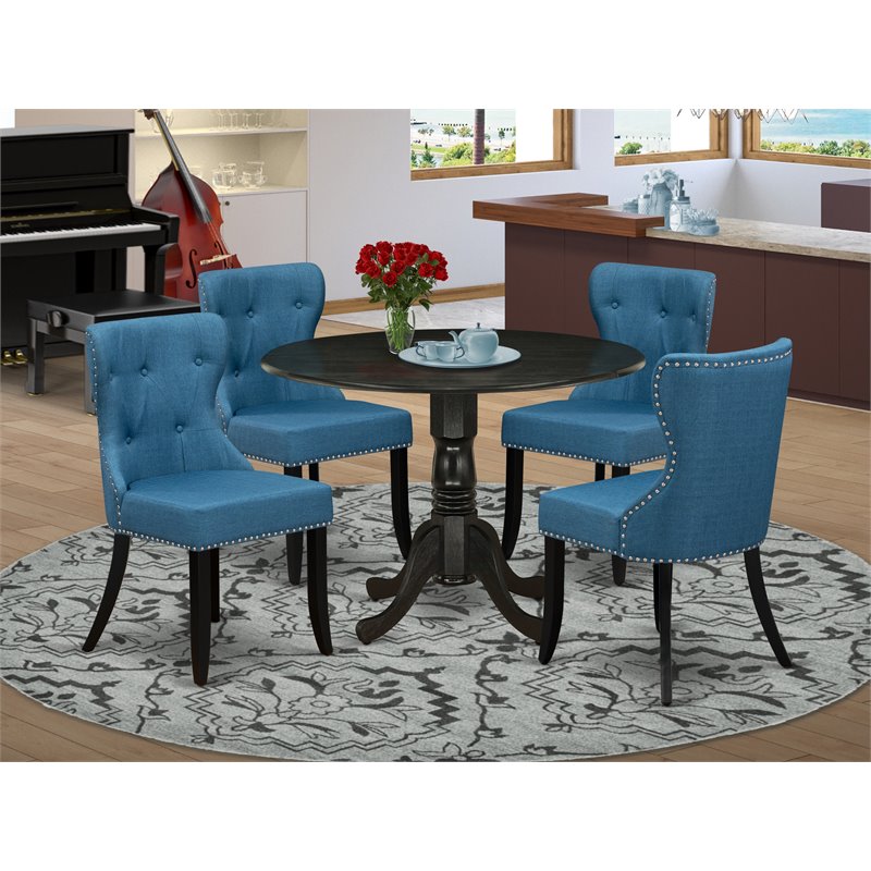 Pemberly Row Traditional 5-piece Wood Dining Room Table Set in Black