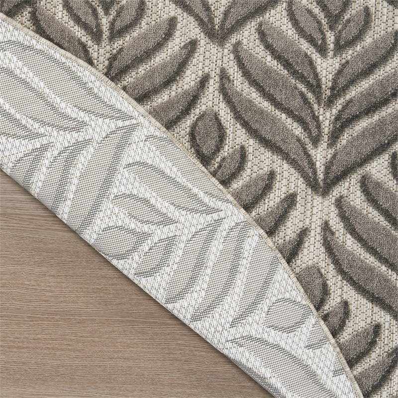 Pemberly Row Contemporary 8' Round Charcoal Fabric Tropical Area Rug