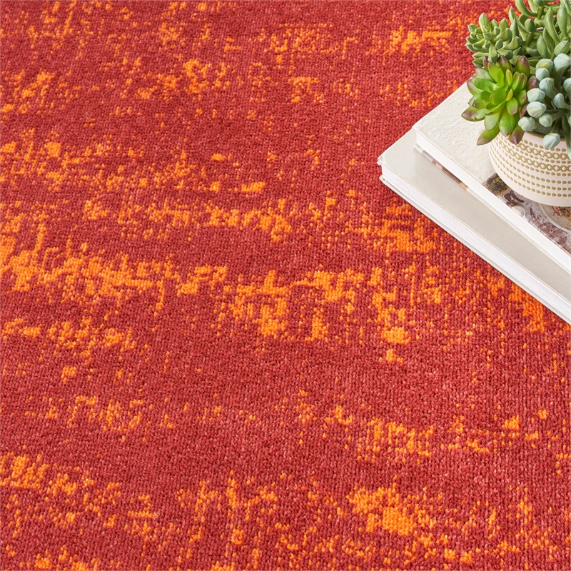 Pemberly Row Modern / Contemporary 4' Round Red Indoor/Outdoor Rug