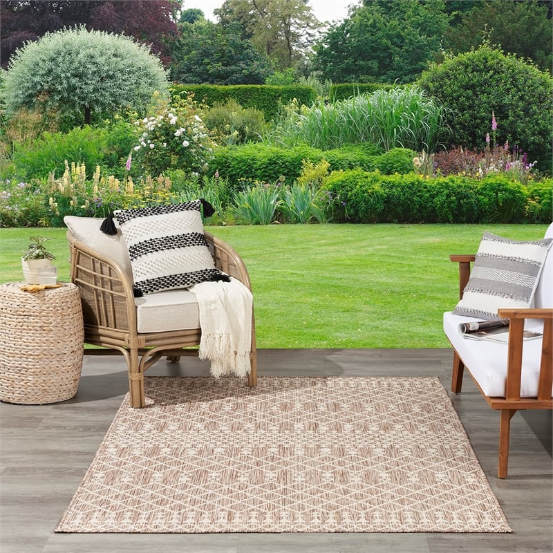 Pemberly Row Modern / Contemporary 5'x7' Fabric Beige Area Rug
