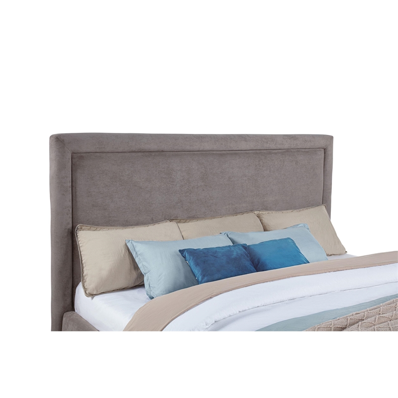 Pemberly Row Set of 4 Eastern King Panel Platform Bed & Dresser & Nightstands