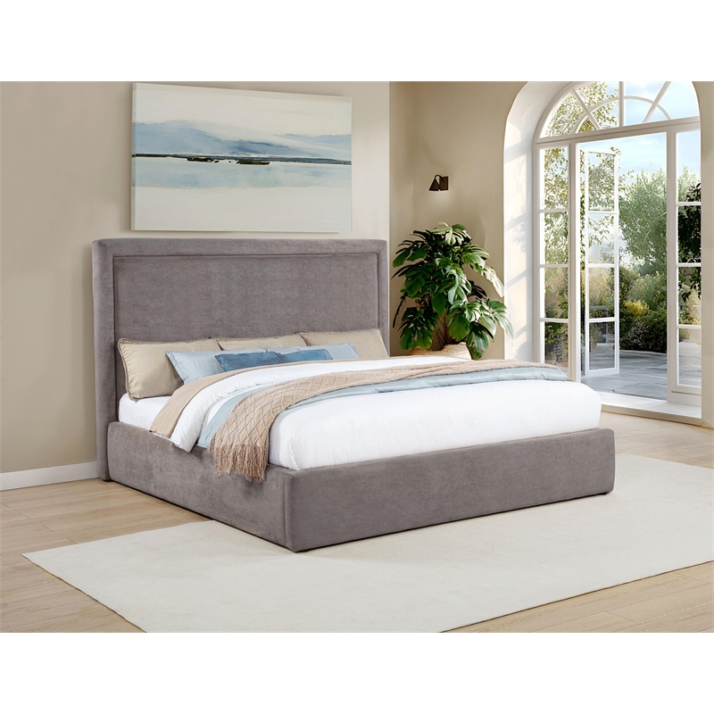 Pemberly Row Set of 4 Eastern King Panel Platform Bed & Dresser & Nightstands