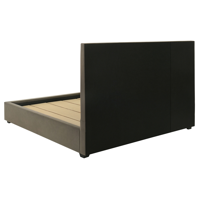 Pemberly Row Set of 4 Queen Panel Platform Bed & Dresser w/ Mirror & Nightstands