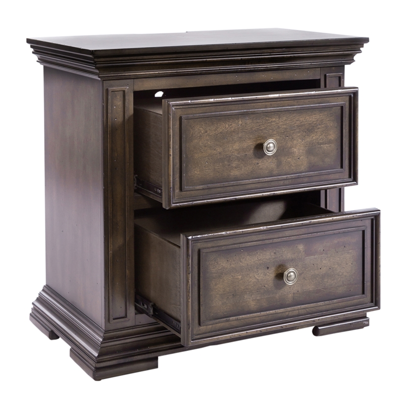 Pemberly Row Set of 4 Light Brown Queen Panel Bed & Dresser & Nightstands