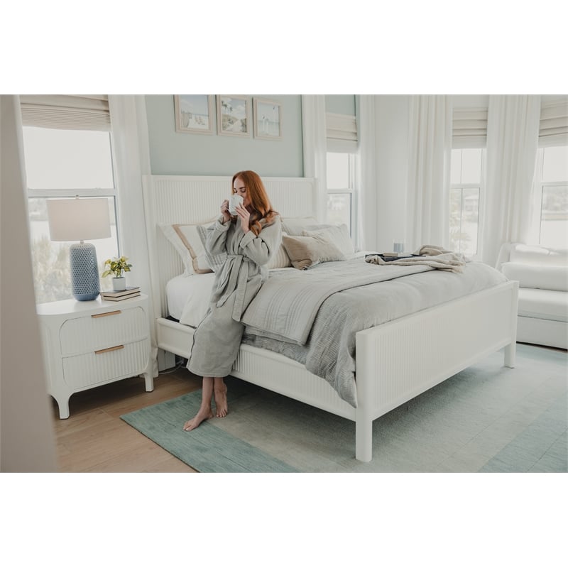 Pemberly Row Contemporary Solid Wood Queen Bed in White Finish