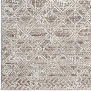 Pemberly Row Polyester Transitional Geometric Beige 5' Round Area Rug