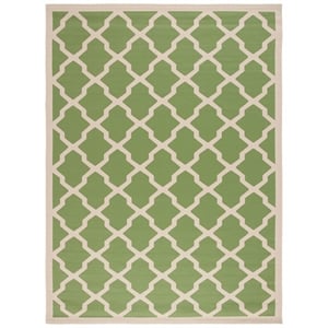 Pemberly Row Polypropylene Green Indoor Outdoor Rug - 6'7&quot x 9'6&quot