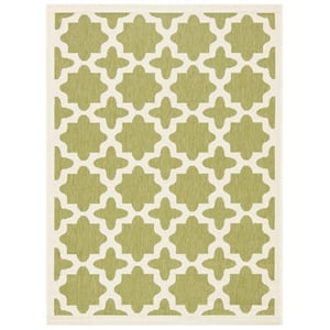 Pemberly Row Polypropylene Green Indoor Outdoor Rug - 4' x 5'7&quot